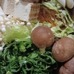 松屋牛めしの具で♪お手軽すき焼き（牛鍋）